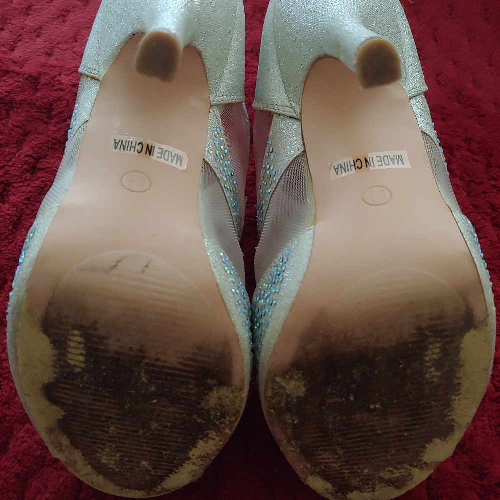 Rhinestone Studded Silver 5.5 Heels Club - Picture 5 of 5